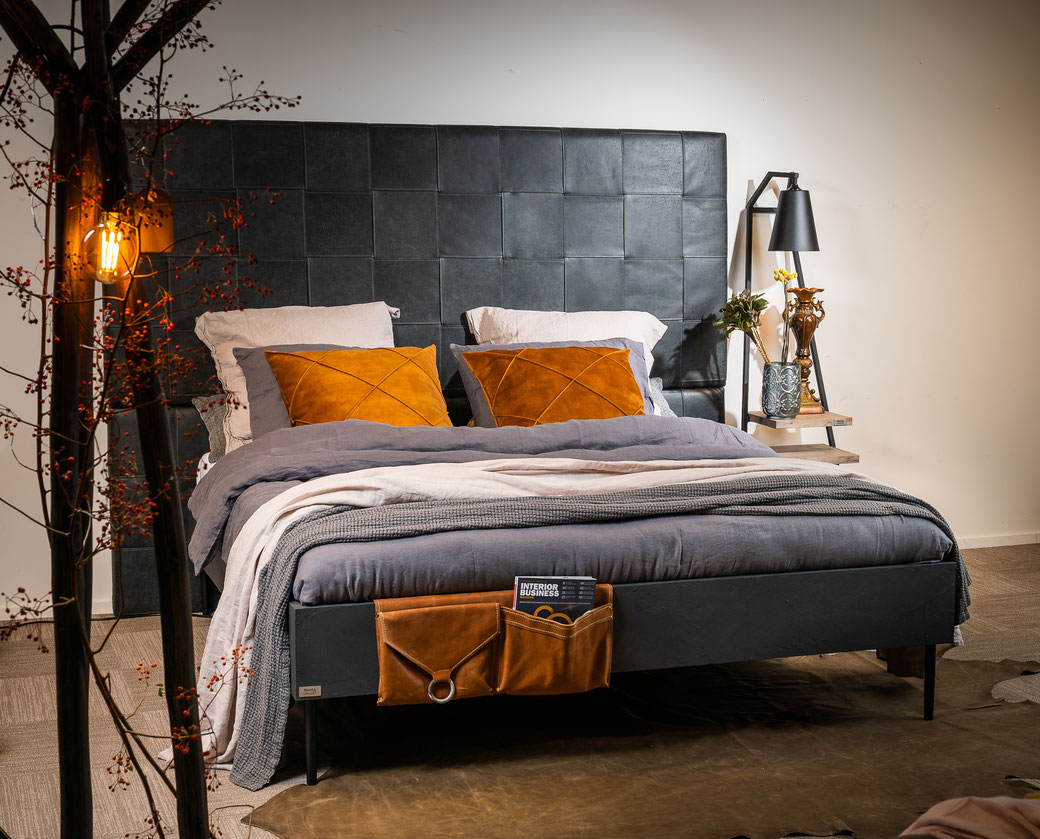 Modellen Stel STEEL STOCKINGS - Linnerie Annelies Bedden avek boxspring