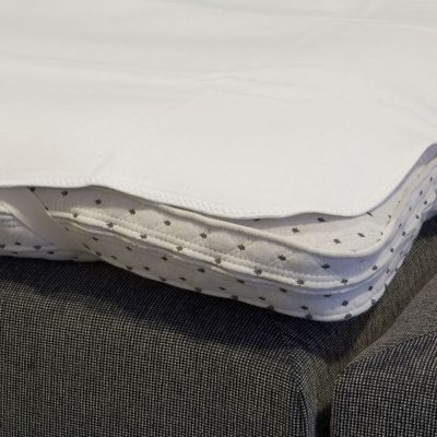 Molton_topper_plateau detail
